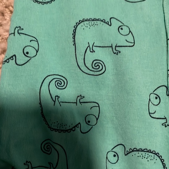 Carters romper - Picture 4 of 4